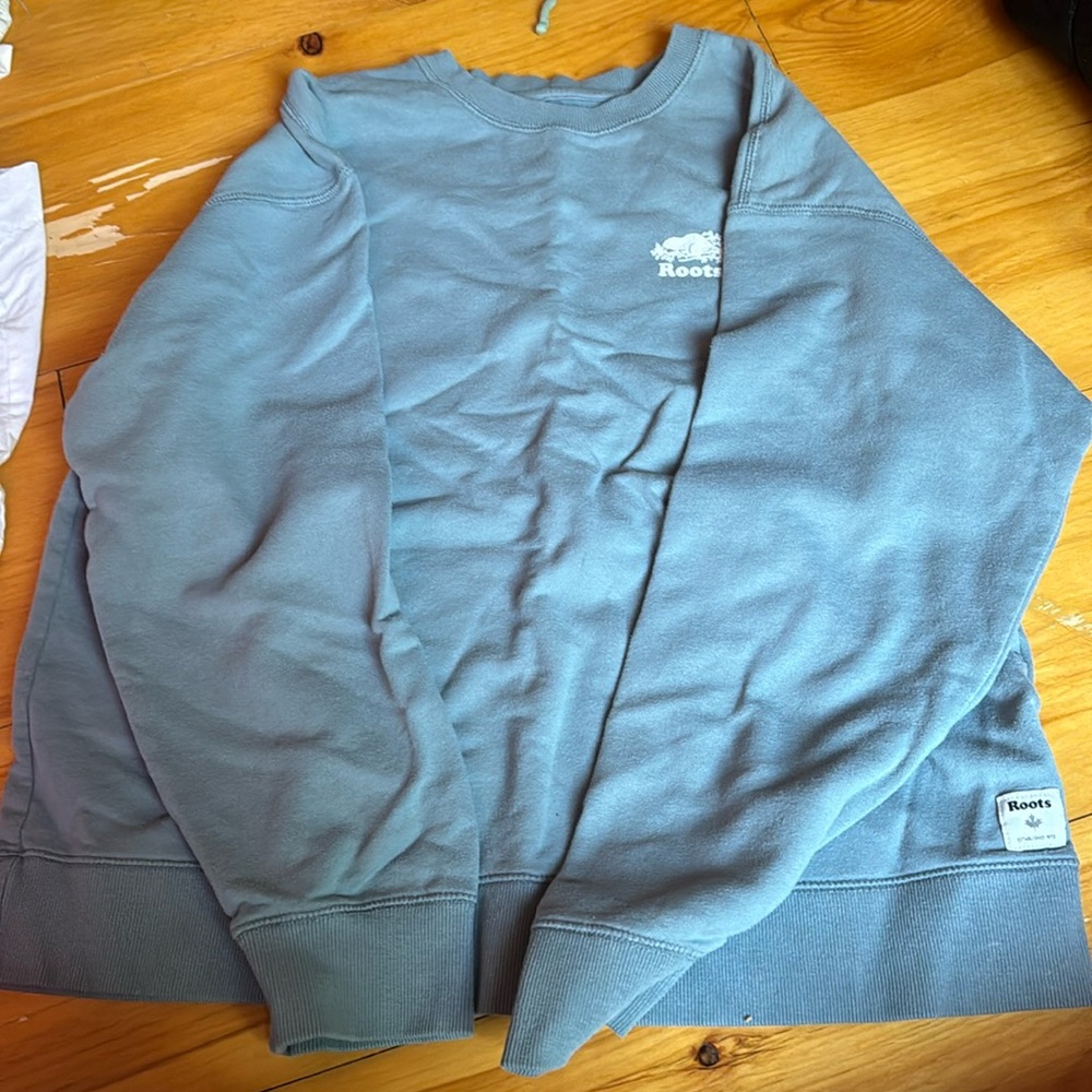 Roots crewneck